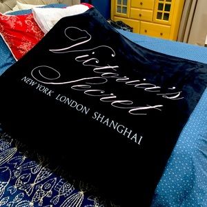 Victoria’s Secret throw blanket Black 50x60